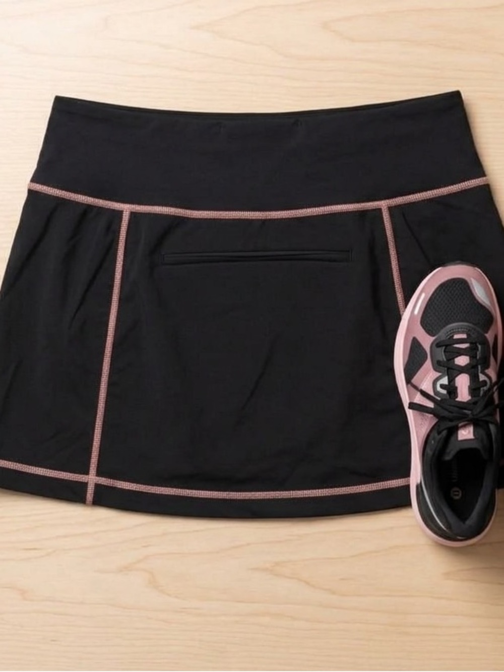 NWOT Coral and Black Running Skirt - Picture 2 of 4